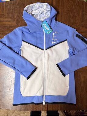 Nike Doernbecher Emerson Freestyle Mens Sz Small Tech Fleece Hoodie FD9668-448